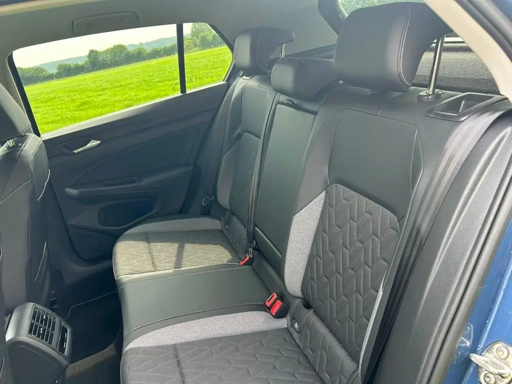 Volkswagen Golf 1.5 Etsi 150pk Dsg-7 2024 Blauw uit 2024, foto 14