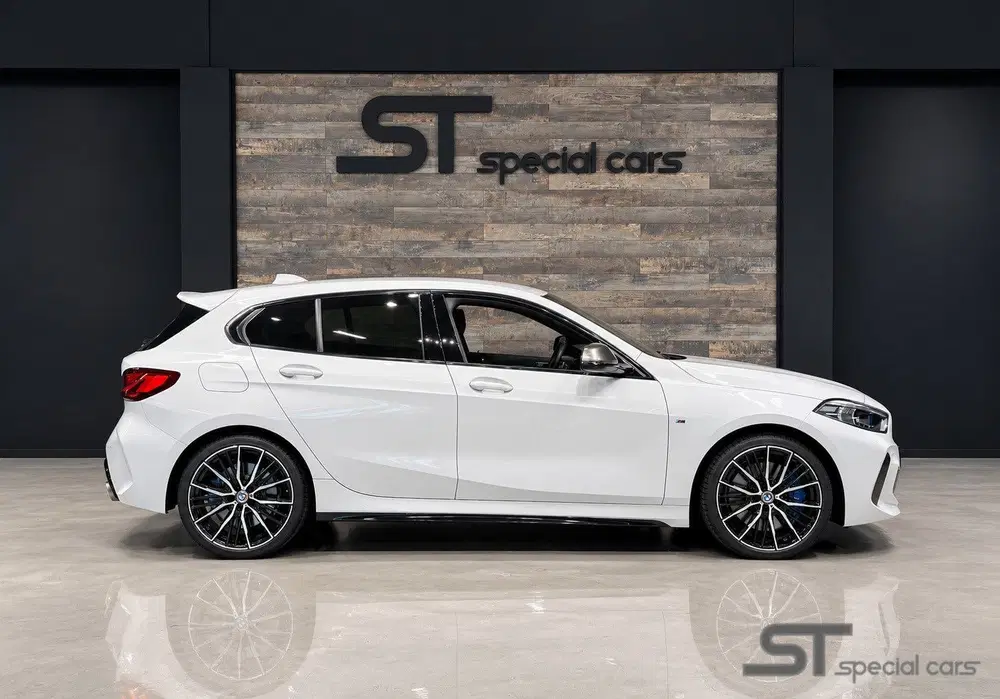 BMW 1-serie M135i xDrive uit 2020, foto 4