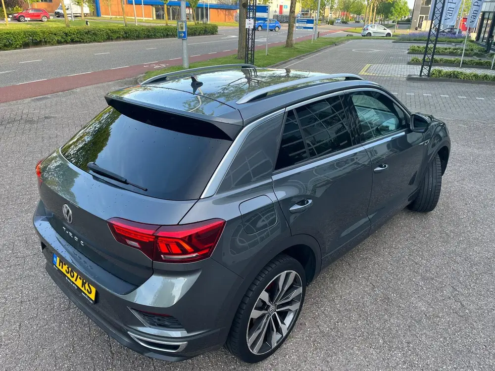 Volkswagen T-Roc R-Line 1.5 TSI 150pk 7-DSG 2019 Grijs uit 2019, foto 8
