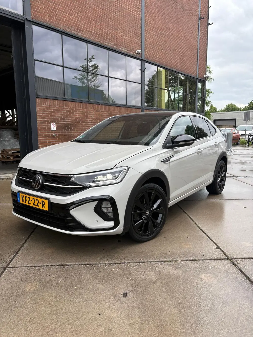 Volkswagen Taigo 1.5 TSI 150pk Dsg-7 2022 Grijs uit 2022