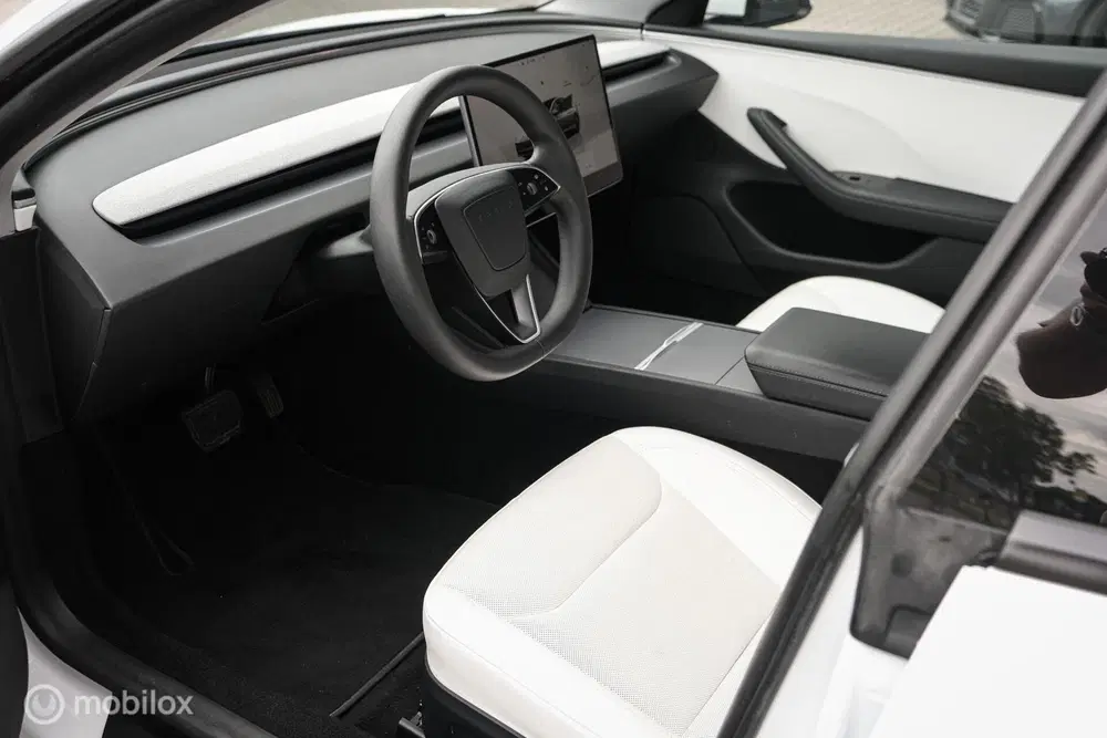 Tesla Model 3 Premium Long Range AWD 78 kWh Highland uit 2023, foto 12