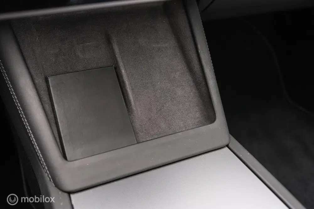 Tesla Model 3 Premium Long Range AWD 78 kWh Highland uit 2023, foto 14