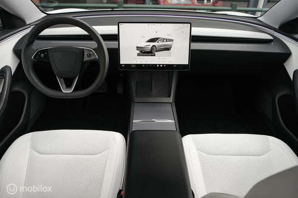 Tesla Model 3 Premium Long Range AWD 78 kWh Highland uit 2023, foto 2