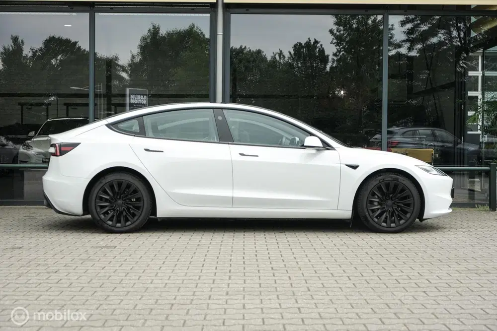 Tesla Model 3 Premium Long Range AWD 78 kWh Highland uit 2023, foto 5