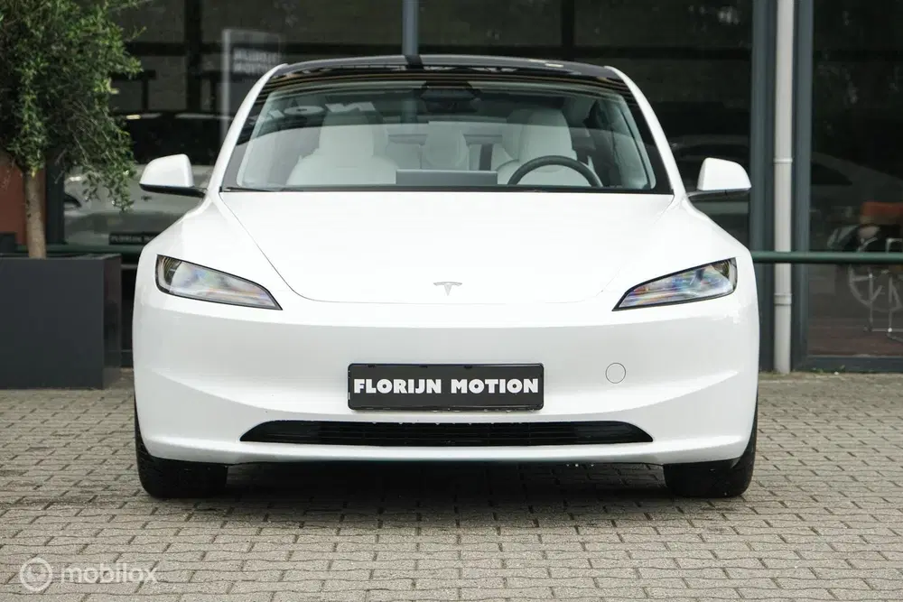 Tesla Model 3 Premium Long Range AWD 78 kWh Highland uit 2023, foto 7