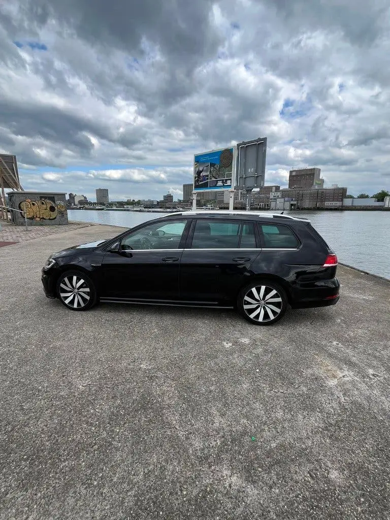 Volkswagen Golf Variant 1.5 TSI 150pk 7-DSG 2019 Zwart uit 2019, foto 6