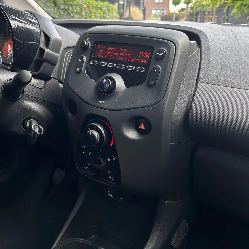 Toyota Aygo 1.0 VVT-I X-Fun| Lage km! | Cruise | BT | GARANT uit 2019, foto 16