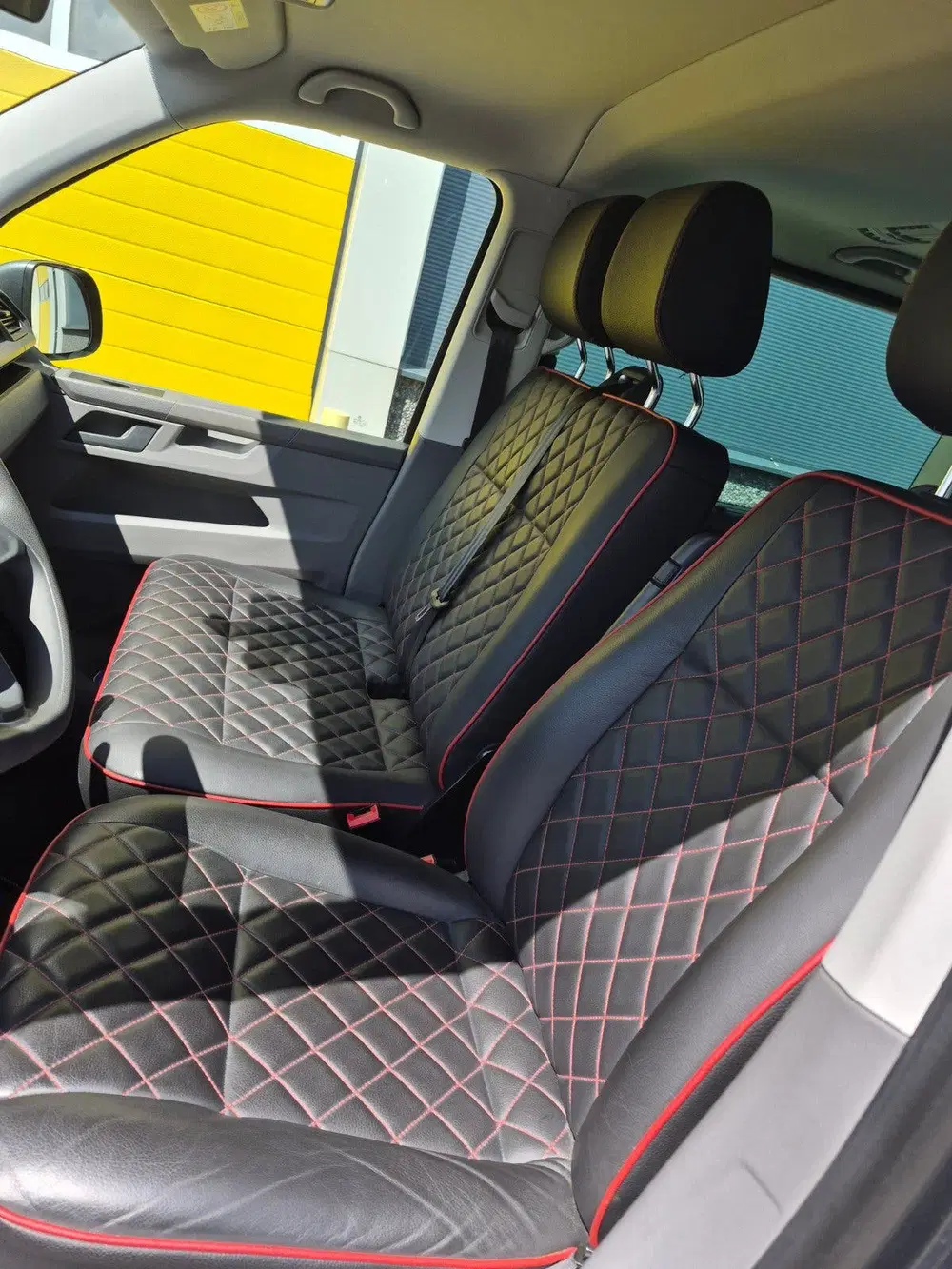 Volkswagen Transporter Kombi 2024 Grijs uit 2024, foto 10
