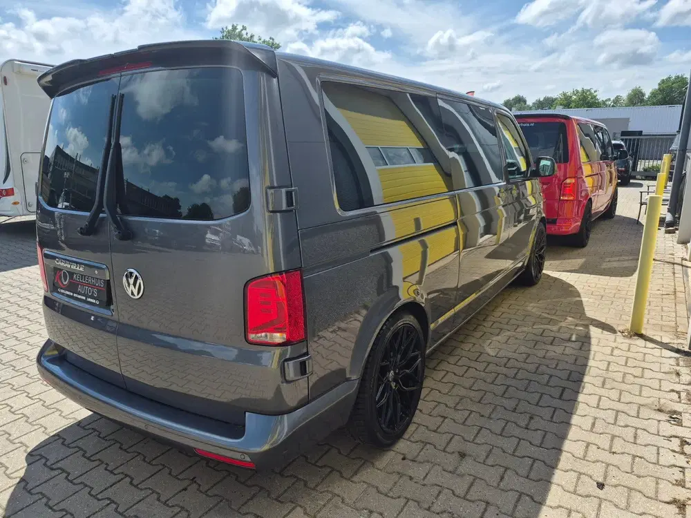 Volkswagen Transporter Kombi 2024 Grijs uit 2024, foto 3