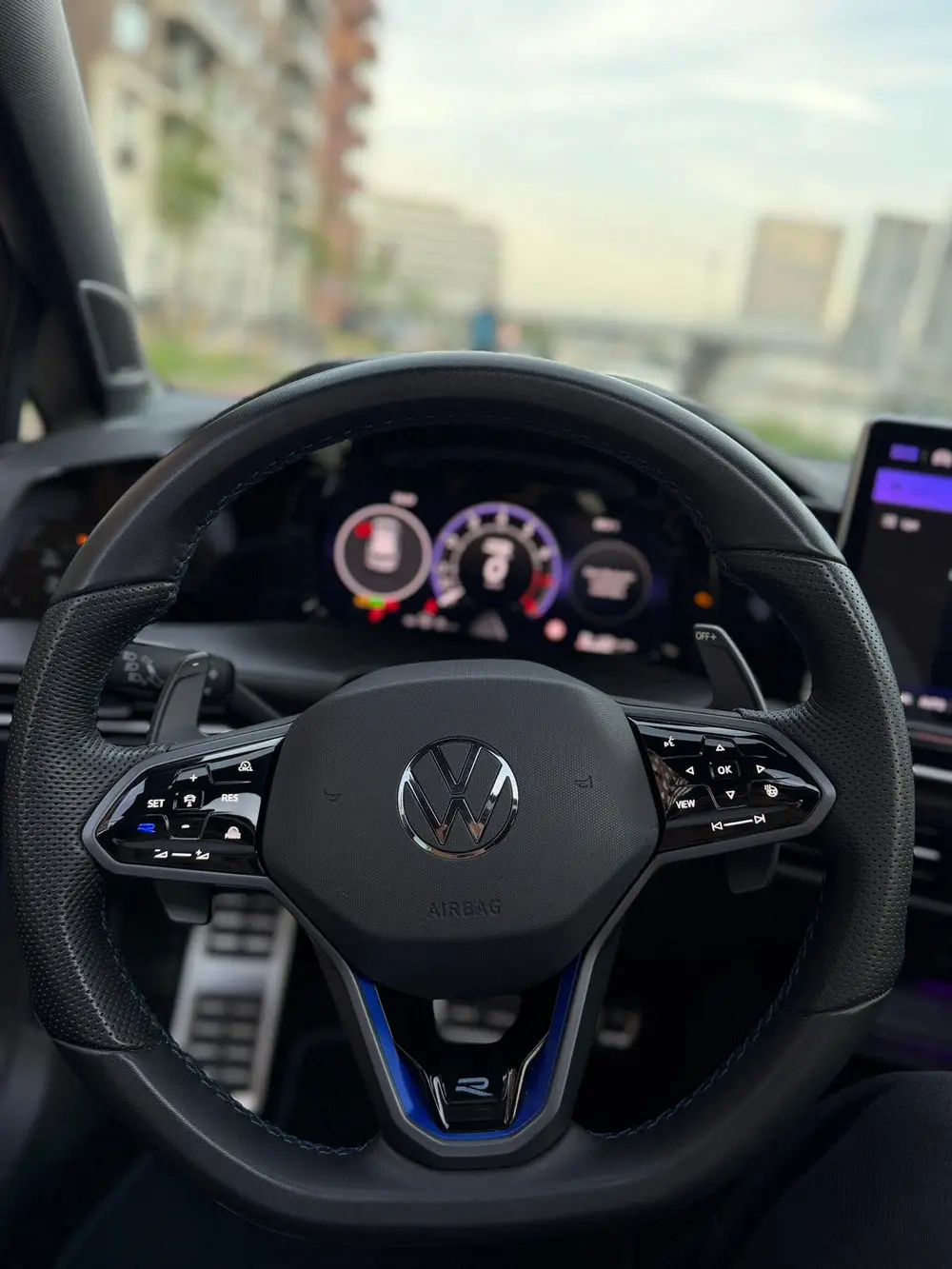 Volkswagen Golf R 8.5 333 pk | Akrapovic | HUD | Pano | 360 uit 2024, foto 16