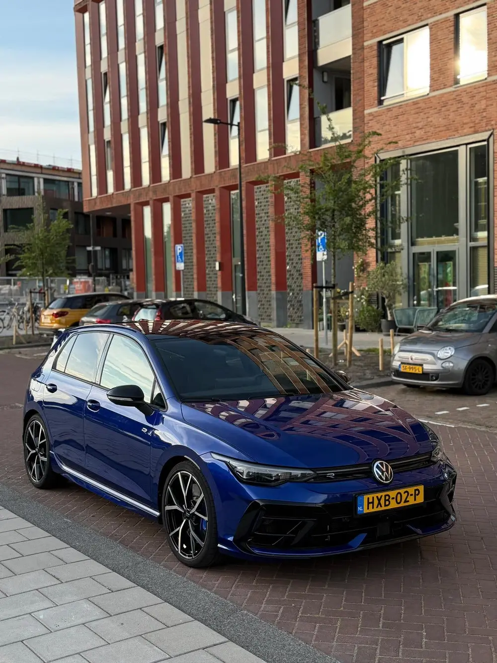 Volkswagen Golf R 8.5 333 pk | Akrapovic | HUD | Pano | 360 uit 2024, foto 3