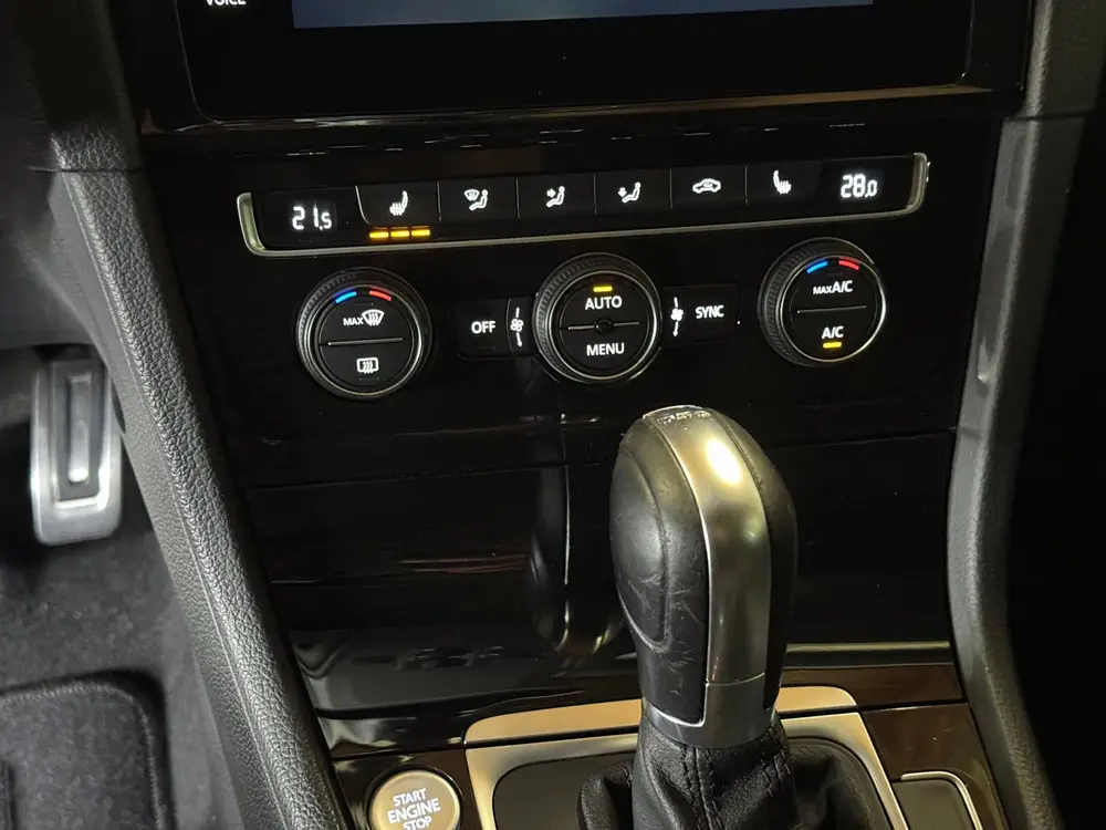 Volkswagen Golf VII Golf 7.5  1.0 TSI 7-DSG 2018 Pano Digital Dash uit 2019, foto 12