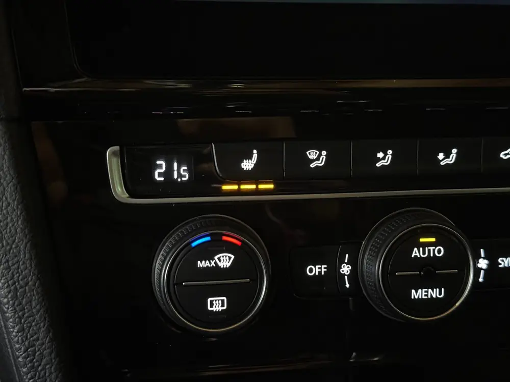 Volkswagen Golf VII Golf 7.5  1.0 TSI 7-DSG 2018 Pano Digital Dash uit 2019, foto 15