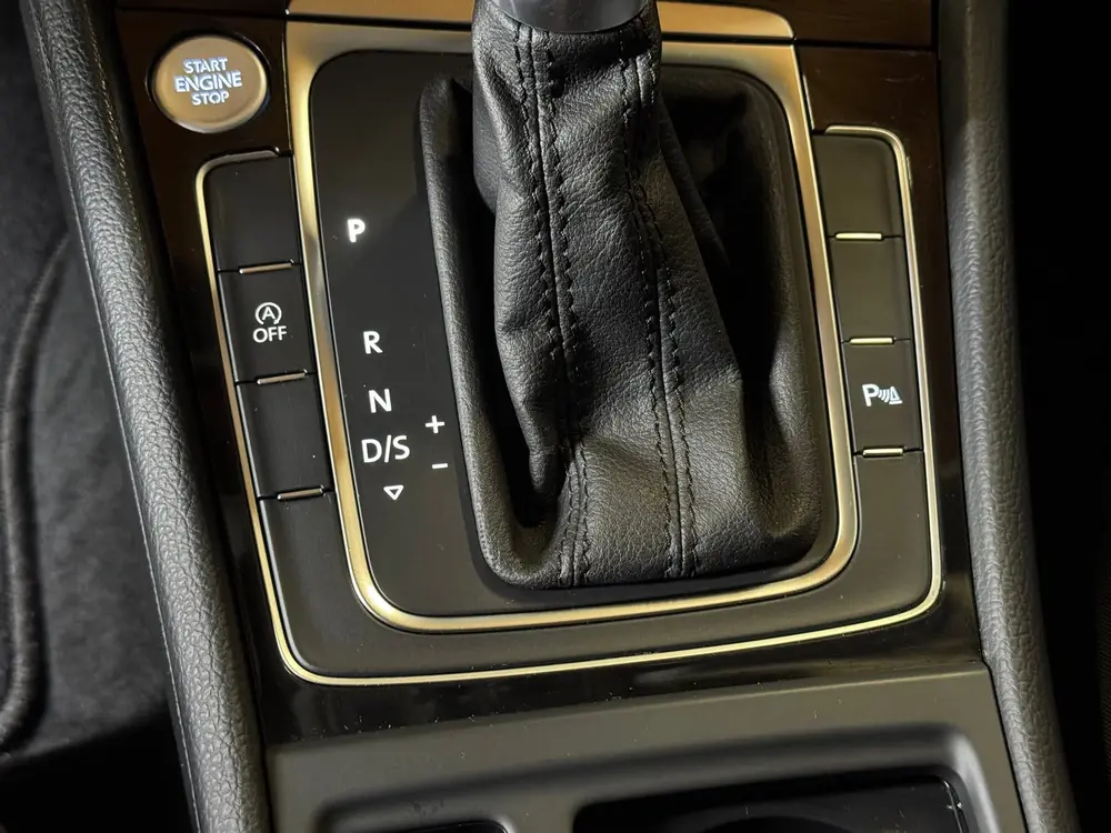 Volkswagen Golf VII Golf 7.5  1.0 TSI 7-DSG 2018 Pano Digital Dash uit 2019, foto 16