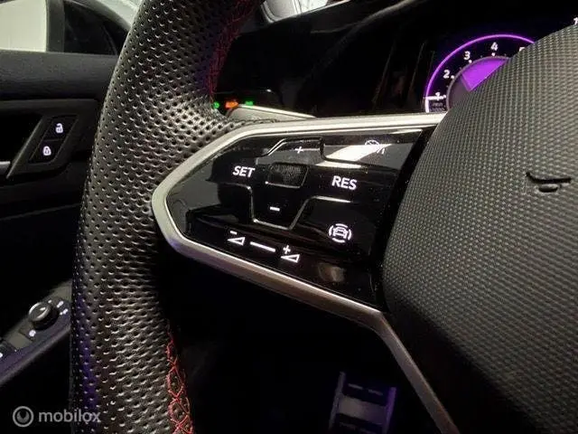 Volkswagen Golf 2.0 TSI GTI uit 2023, foto 10
