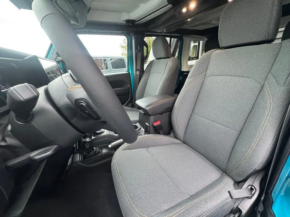 Jeep Wrangler 4x4 hybride 4xe 380 Groot multimedia uit 2024, foto 10