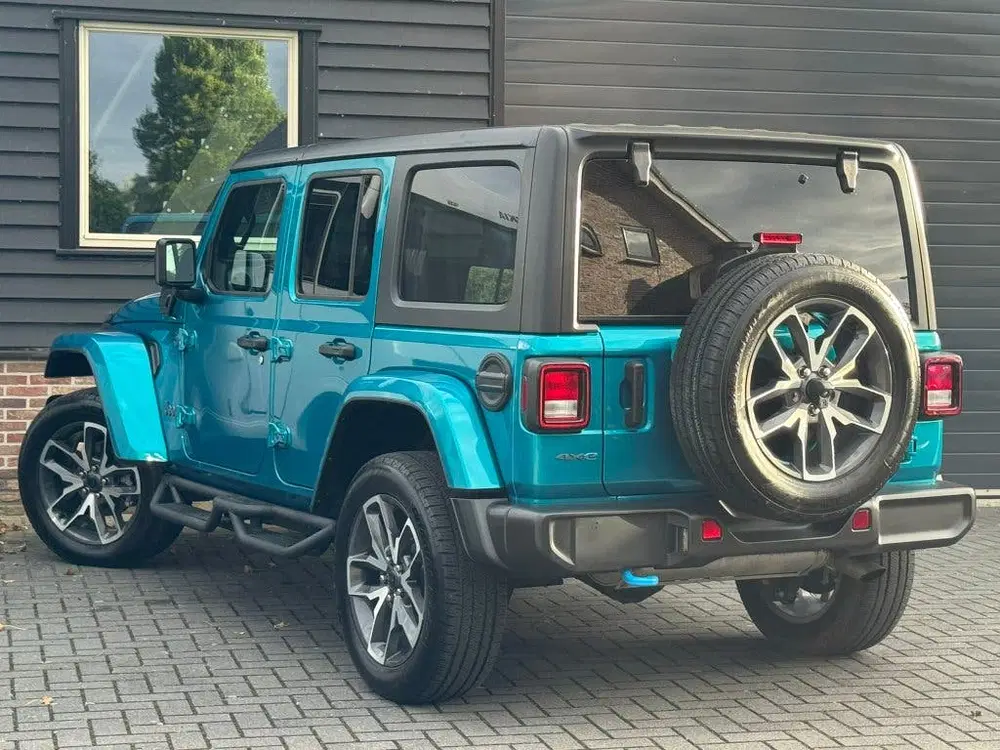 Jeep Wrangler 4x4 hybride 4xe 380 Groot multimedia uit 2024, foto 3