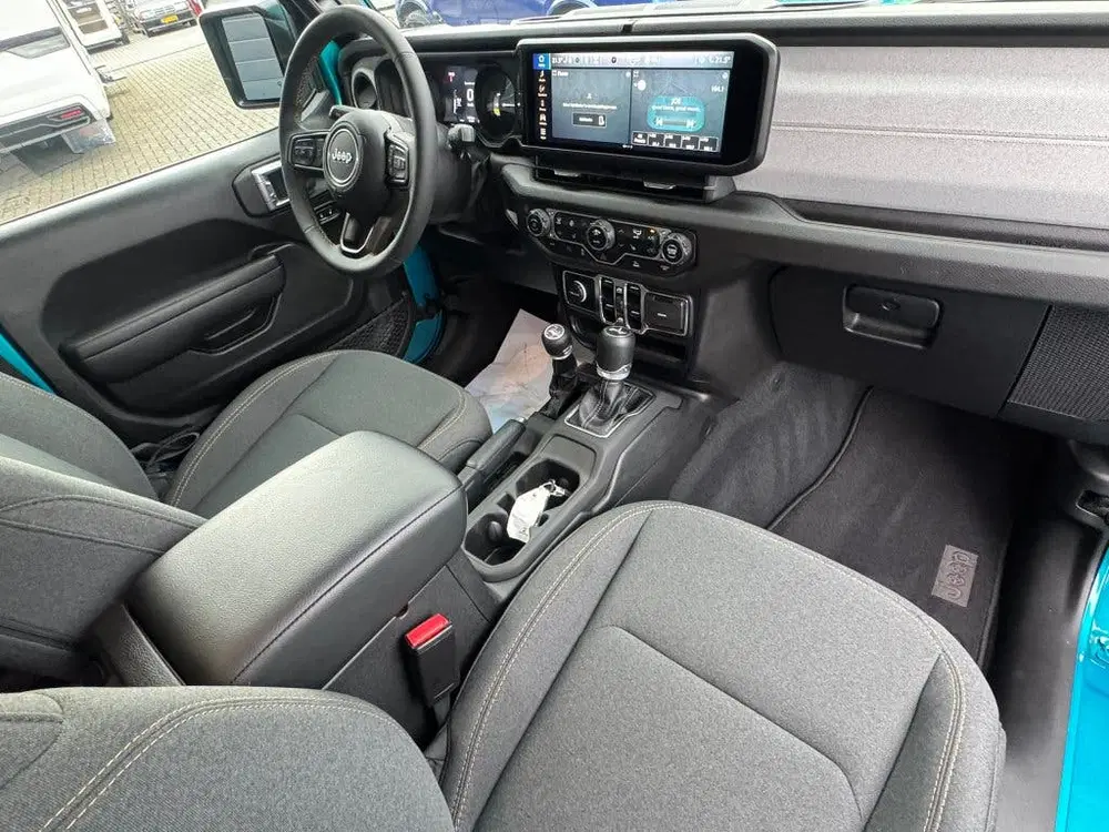 Jeep Wrangler 4x4 hybride 4xe 380 Groot multimedia uit 2024, foto 4