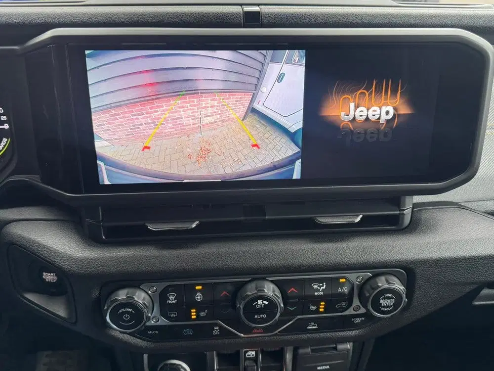 Jeep Wrangler 4x4 hybride 4xe 380 Groot multimedia uit 2024, foto 5
