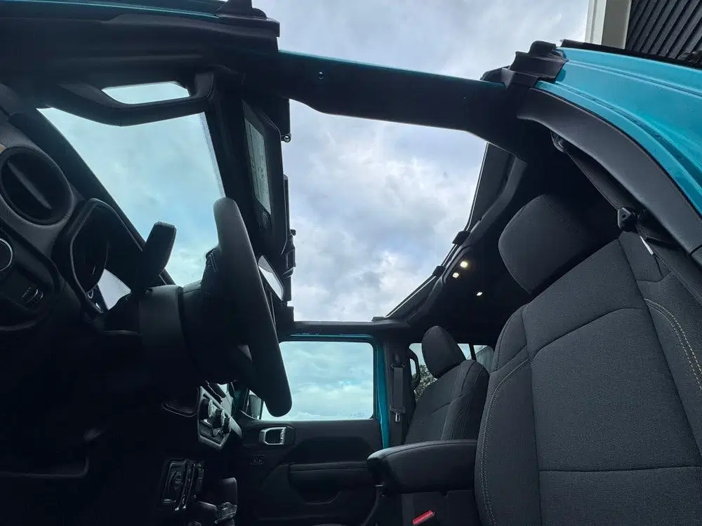 Jeep Wrangler 4x4 hybride 4xe 380 Groot multimedia uit 2024, foto 8