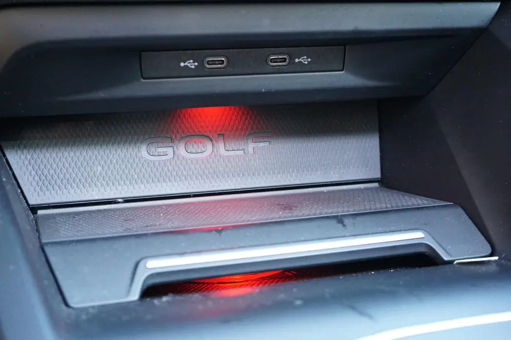 Volkswagen Golf GTI CS 45Jahre 400pk/ Akra/ Stage 1/ Pano uit 2021, foto 14