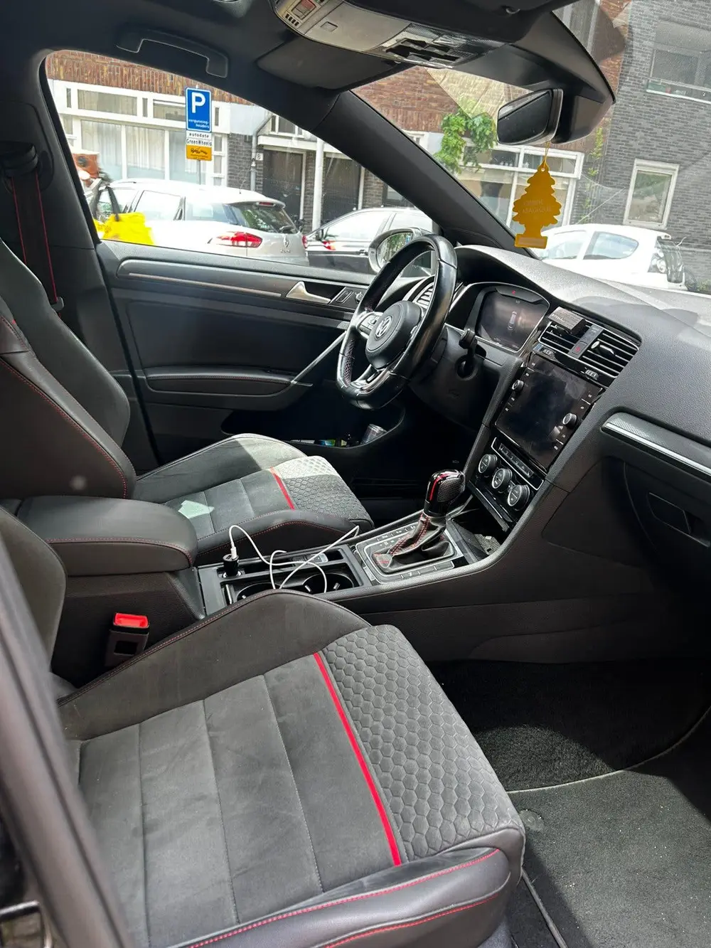 Volkswagen Golf VII Golf 2.0 TSI 245pk 7-DSG 5D 2019 Zwart uit 2019, foto 5