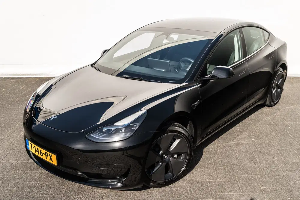 Tesla Model 3 Standard RWD Plus 60 kWh uit 2023, foto 14