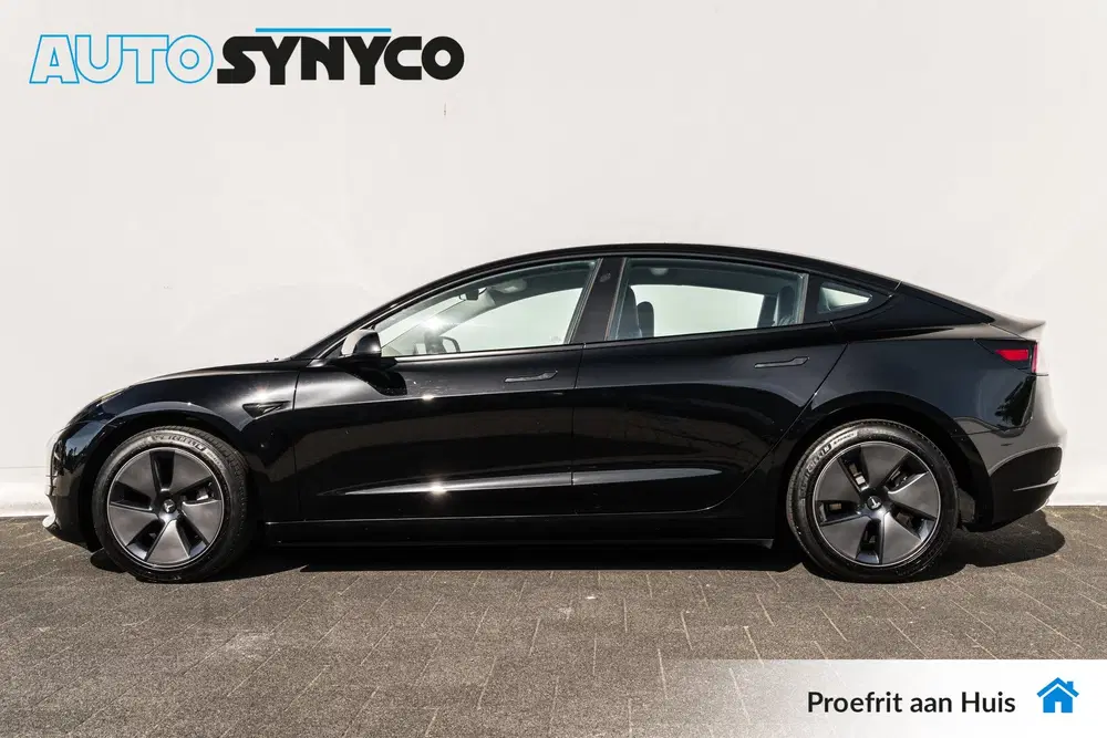 Tesla Model 3 Standard RWD Plus 60 kWh uit 2023, foto 2
