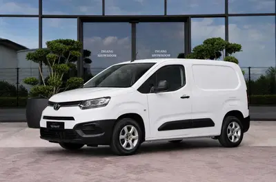 Toyota Proace City 1.2 Turbo Live Long uit 2021