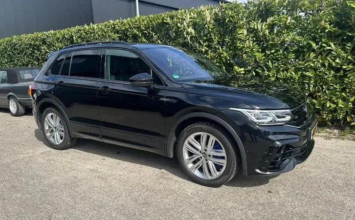 Volkswagen Tiguan 2.0 TSI R75 Black Edition 320PK Akrapovic uit 2022, foto 10