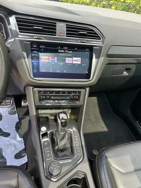 Volkswagen Tiguan 2.0 TSI R75 Black Edition 320PK Akrapovic uit 2022, foto 14