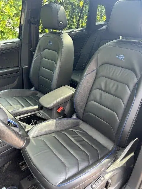 Volkswagen Tiguan 2.0 TSI R75 Black Edition 320PK Akrapovic uit 2022, foto 15