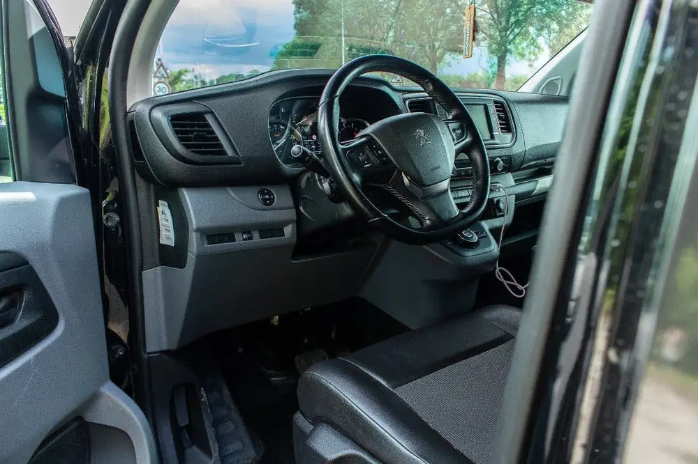 Peugeot Expert 2.0 Bluehdi 180pk Automaat Head-Up Keyless uit 2021, foto 8