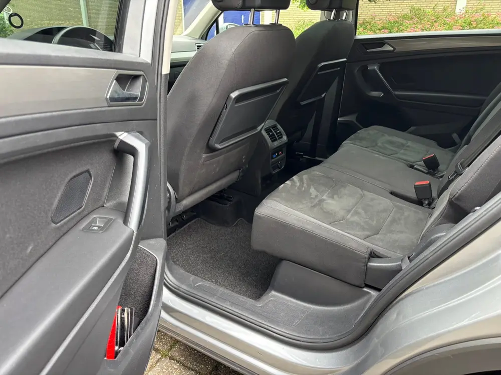 Volkswagen Tiguan Allspace Tiguan 1.5 TSI 150pk 2021 Grijs uit 2021, foto 10