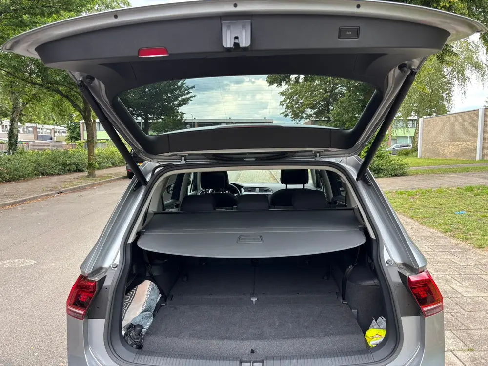 Volkswagen Tiguan Allspace Tiguan 1.5 TSI 150pk 2021 Grijs uit 2021, foto 15