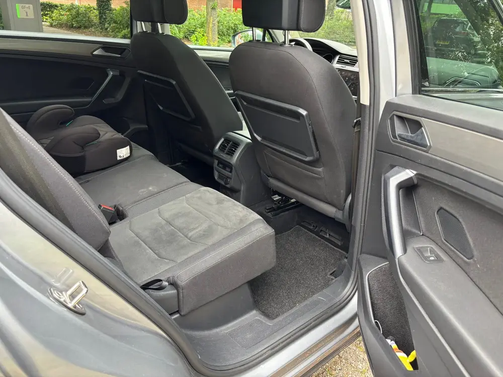 Volkswagen Tiguan Allspace Tiguan 1.5 TSI 150pk 2021 Grijs uit 2021, foto 16
