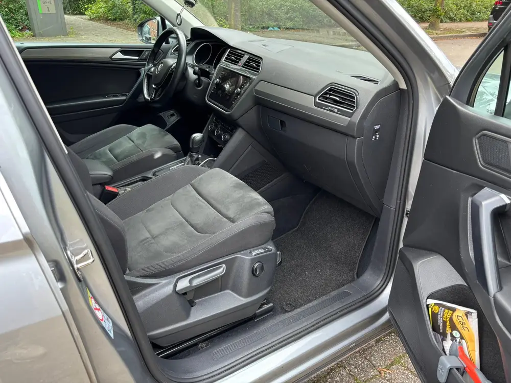 Volkswagen Tiguan Allspace Tiguan 1.5 TSI 150pk 2021 Grijs uit 2021, foto 17