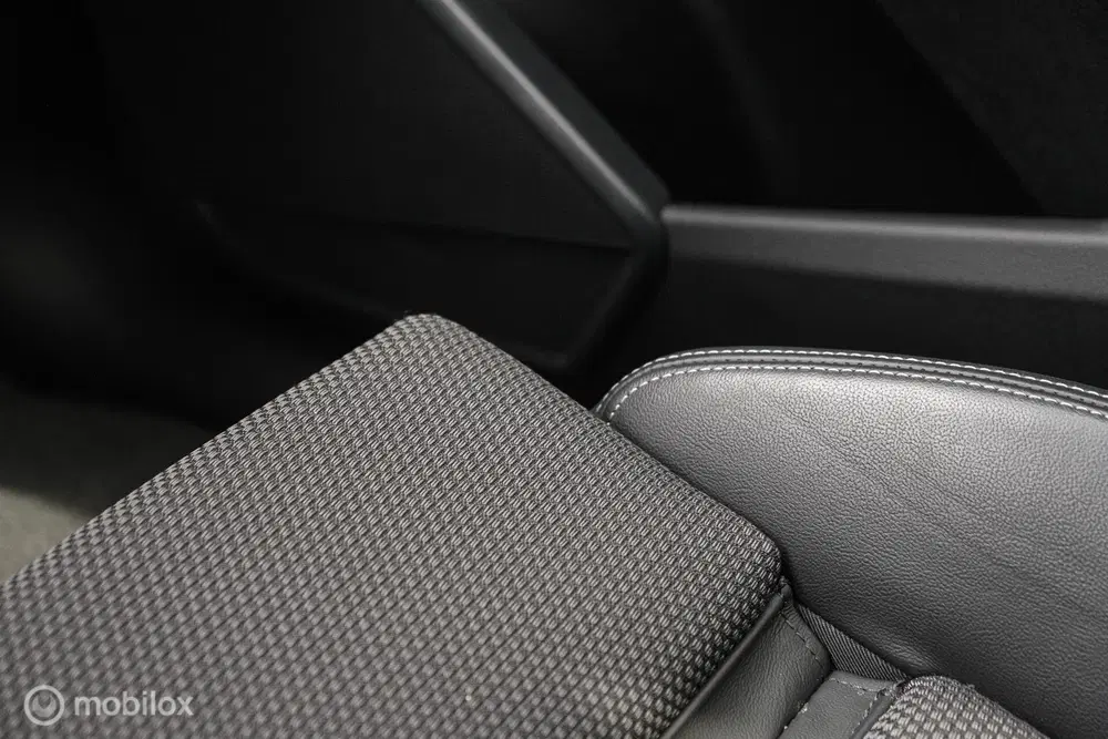 Audi Q5 55 TFSI e S edition uit 2022, foto 14