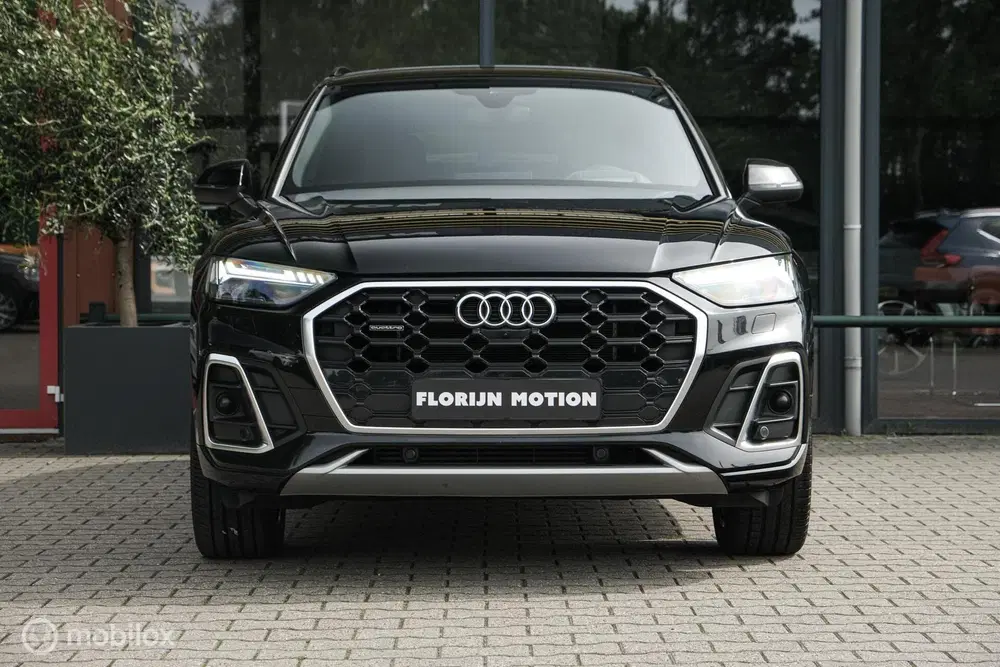 Audi Q5 55 TFSI e S edition uit 2022, foto 7