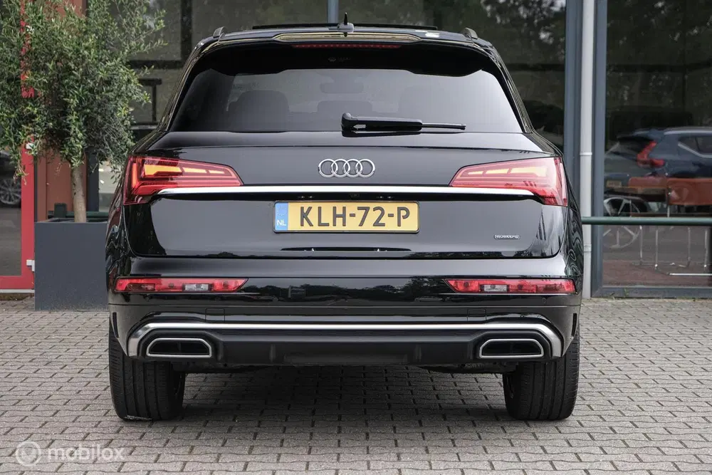 Audi Q5 55 TFSI e S edition uit 2022, foto 9