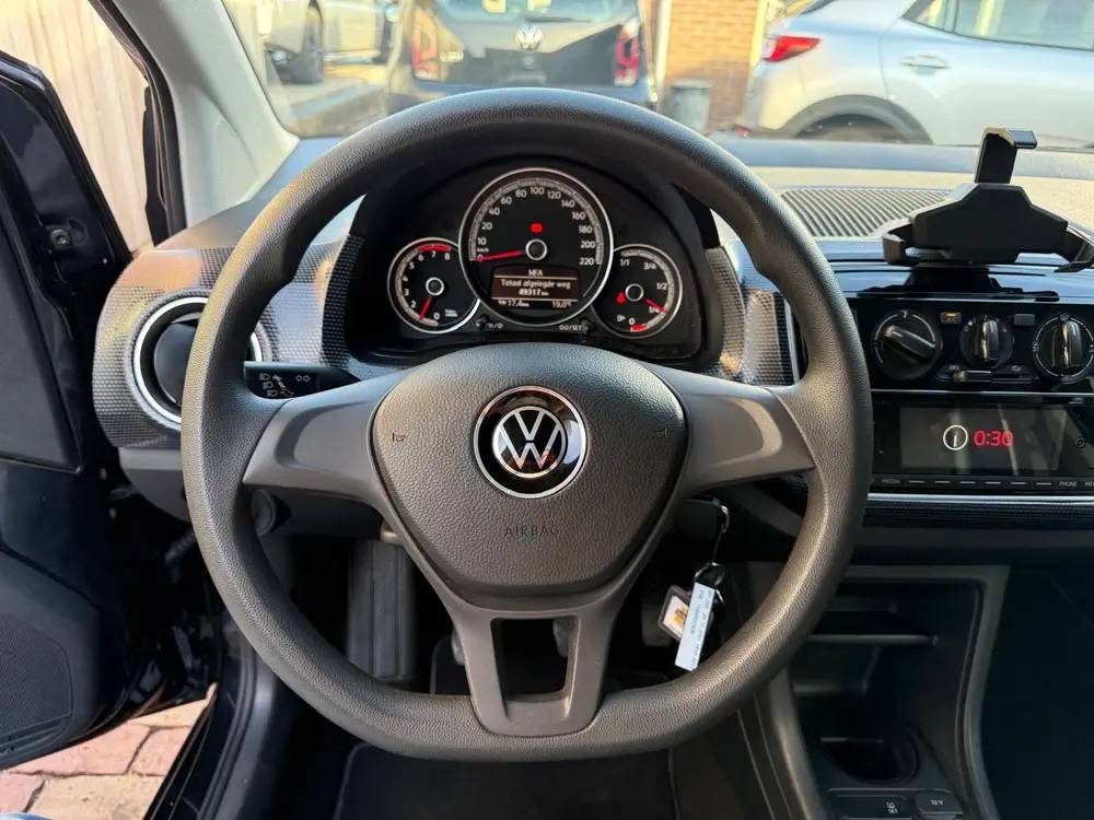 Volkswagen Up! 1.0 65PK 5D 2021 Zwart uit 2021, foto 8