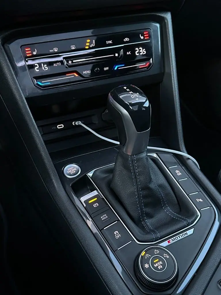 Volkswagen Tiguan 2.0 TSI R 320 PK | 4Motion |  Akrapovic uit 2021, foto 10
