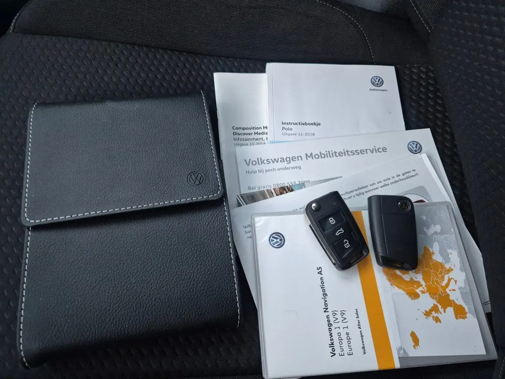 Volkswagen Polo 1.0 TSI 95pk 7-DSG 2019 Zwart uit 2019, foto 18
