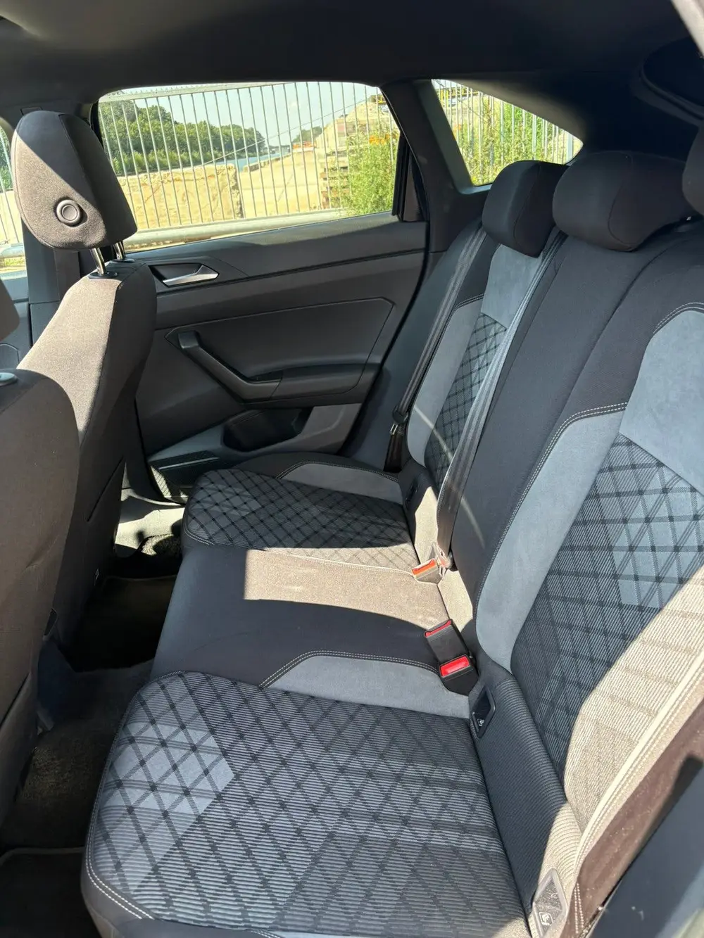 Volkswagen Taigo 1.5 TSI 150pk Dsg-7 2022 Zwart uit 2022, foto 12
