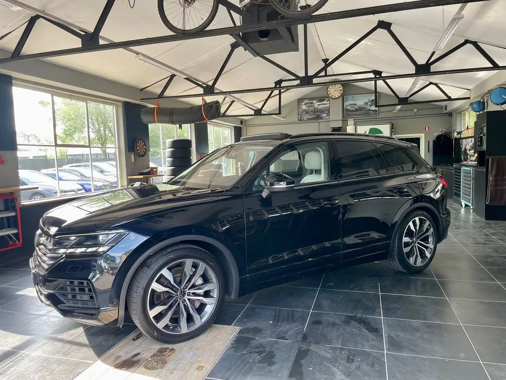 Volkswagen Touareg 3.0 TSI Ehybrid 381pk 4MOTION Tiptronic uit 2022