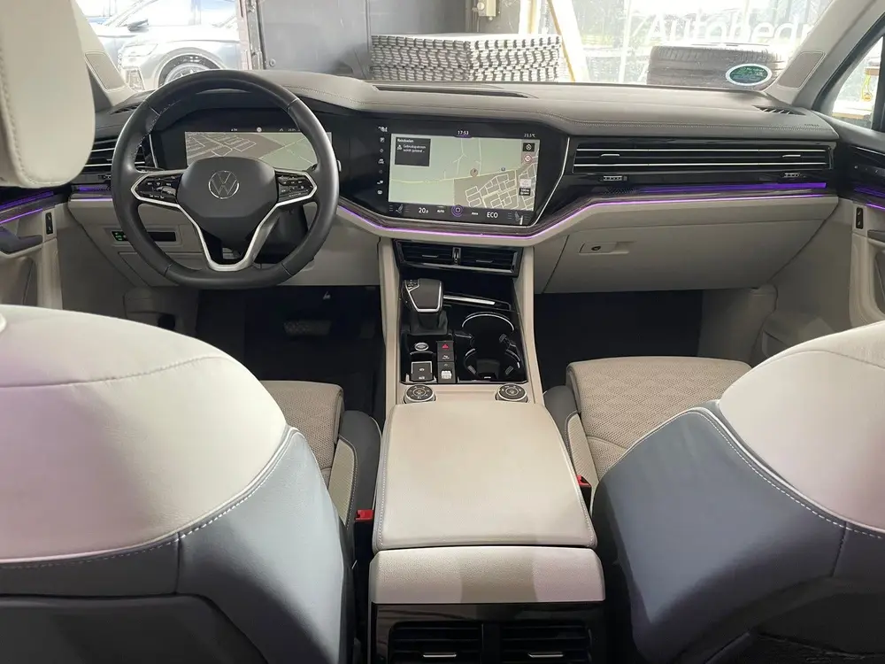 Volkswagen Touareg 3.0 TSI Ehybrid 381pk 4MOTION Tiptronic uit 2022, foto 3
