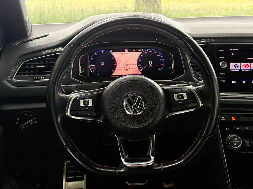 Volkswagen T-Roc R-Line 1.5 TSI DSG|PANO|VIRTUEEL|BEATS|LANE uit 2020, foto 13