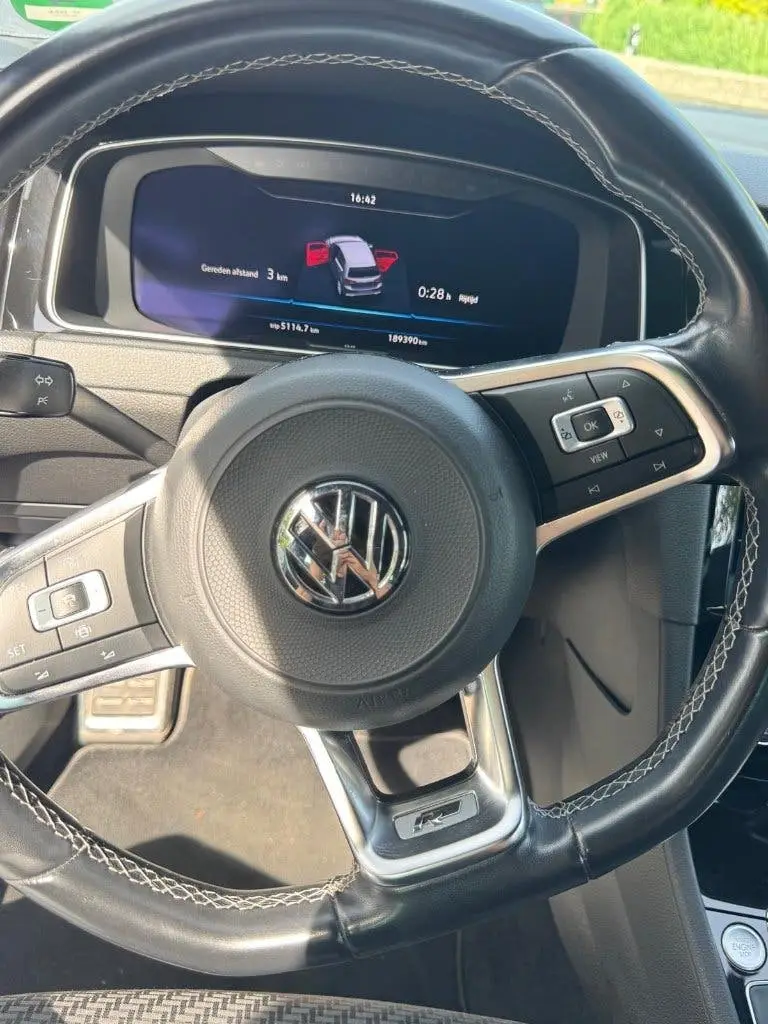 Volkswagen Golf VII Golf 1.5 R lin volgopties 150pk 2019 Zwart uit 2019, foto 12
