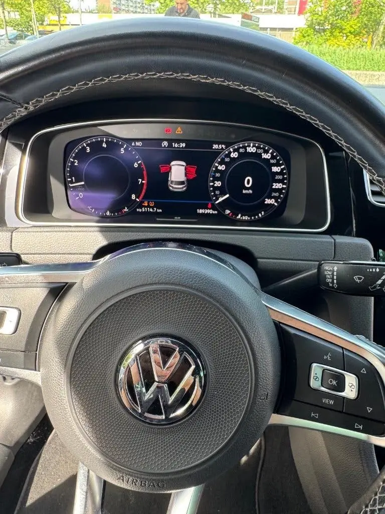 Volkswagen Golf VII Golf 1.5 R lin volgopties 150pk 2019 Zwart uit 2019, foto 17