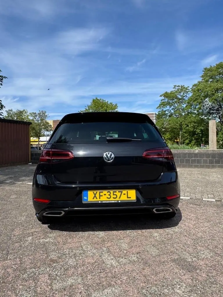 Volkswagen Golf VII Golf 1.5 R lin volgopties 150pk 2019 Zwart uit 2019, foto 6